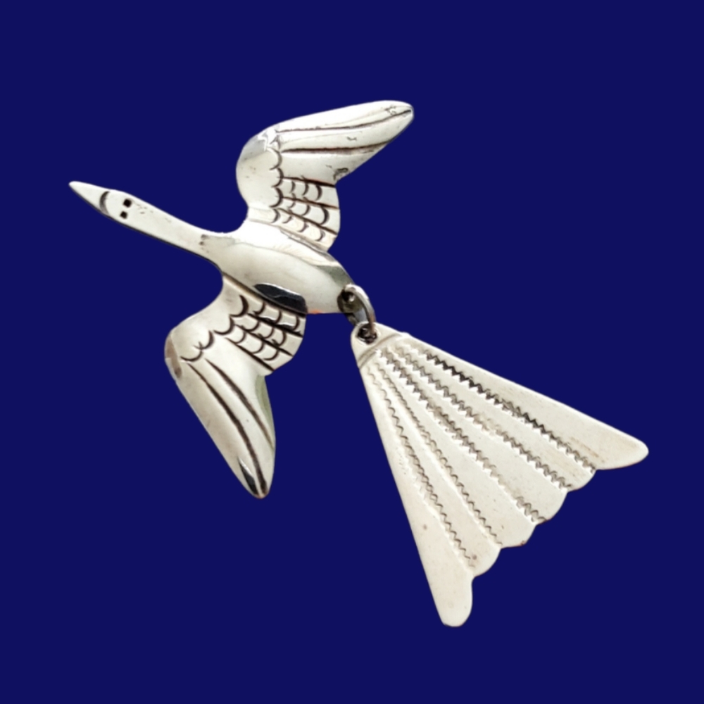 NAVAJO SILVER BIRD BROOCH